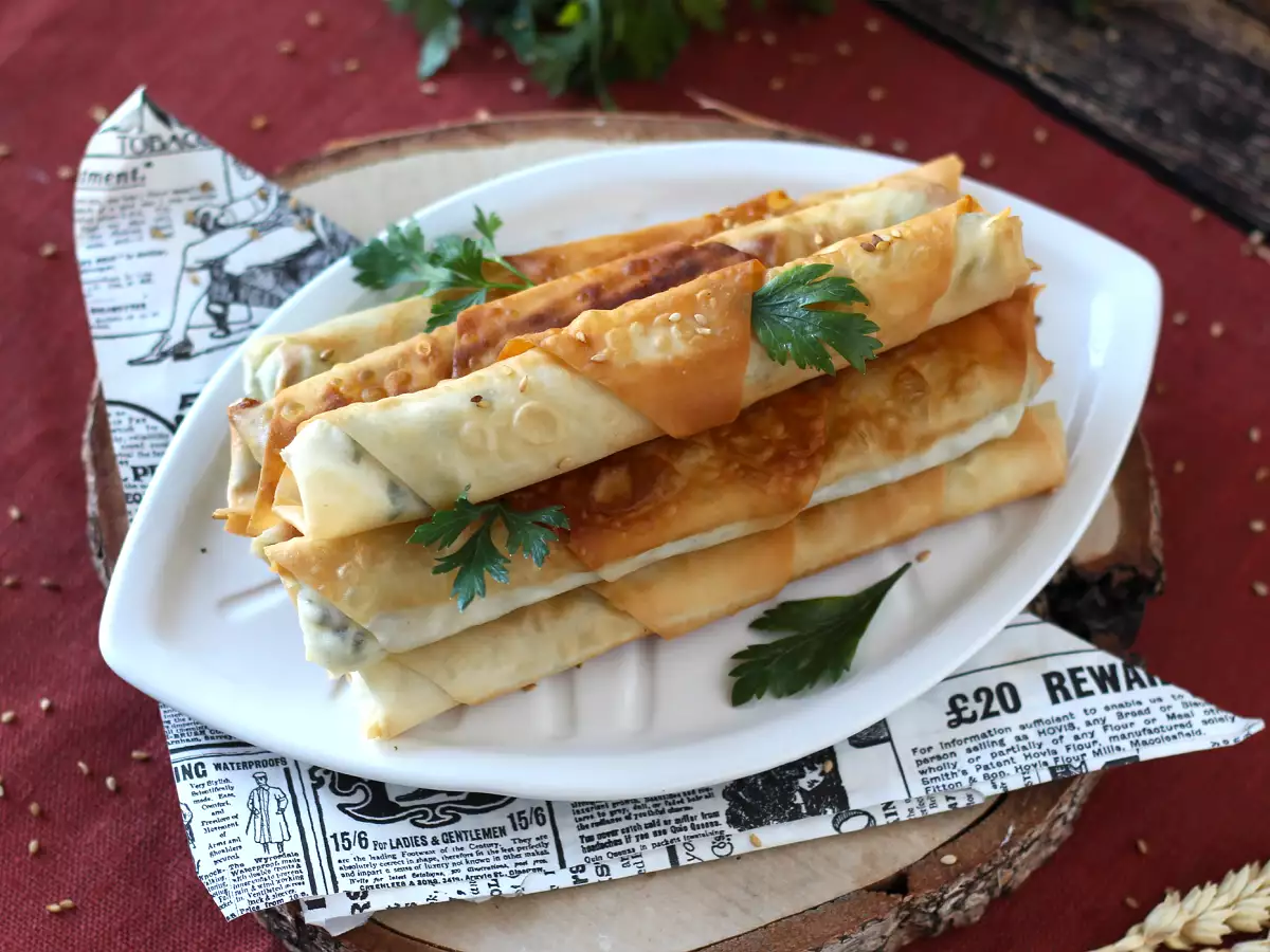Börek με φέτα και μαϊντανό - φωτογραφία 5