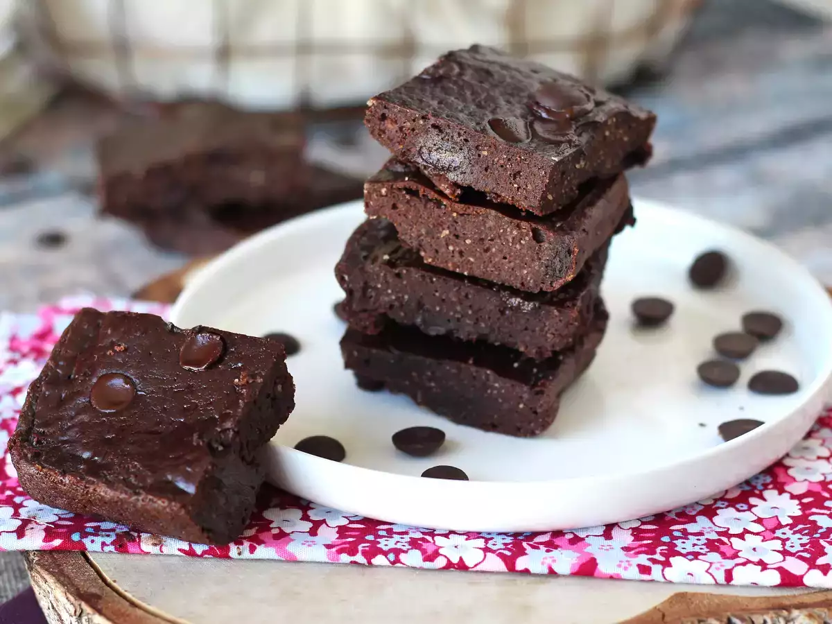 Brownie πρωτεΐνης με ορό γάλακτος, φυσικά χωρίς γλουτένη - φωτογραφία 4