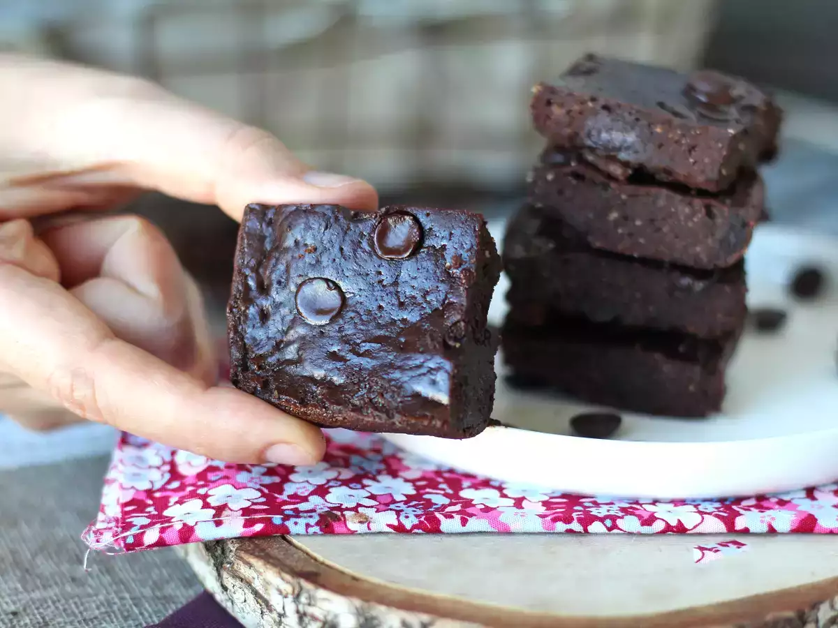 Brownie πρωτεΐνης με ορό γάλακτος, φυσικά χωρίς γλουτένη - φωτογραφία 7