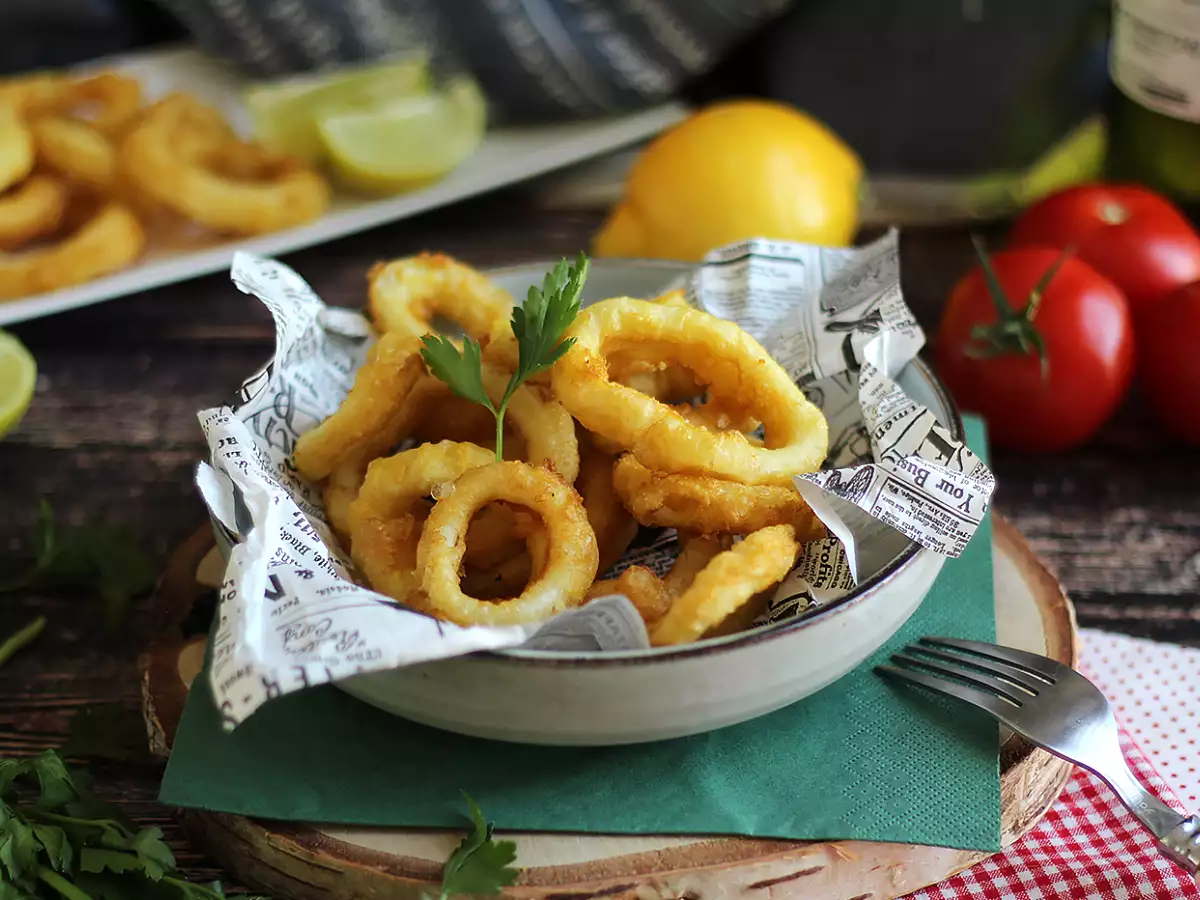 Calamares a la romana - παναρισμένα καλαμαράκια σε κουρκούτι - φωτογραφία 4