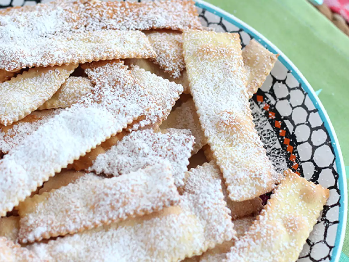 Chiacchiere di carnevale - Ιταλικές ψητές bugnes - φωτογραφία 2