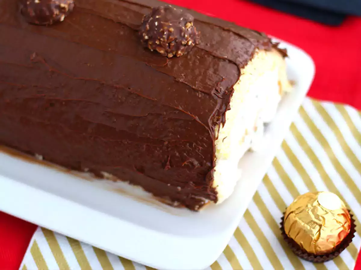 Χριστουγεννιάτικο κούτσουρο με Ferrero Rochers - φωτογραφία 2