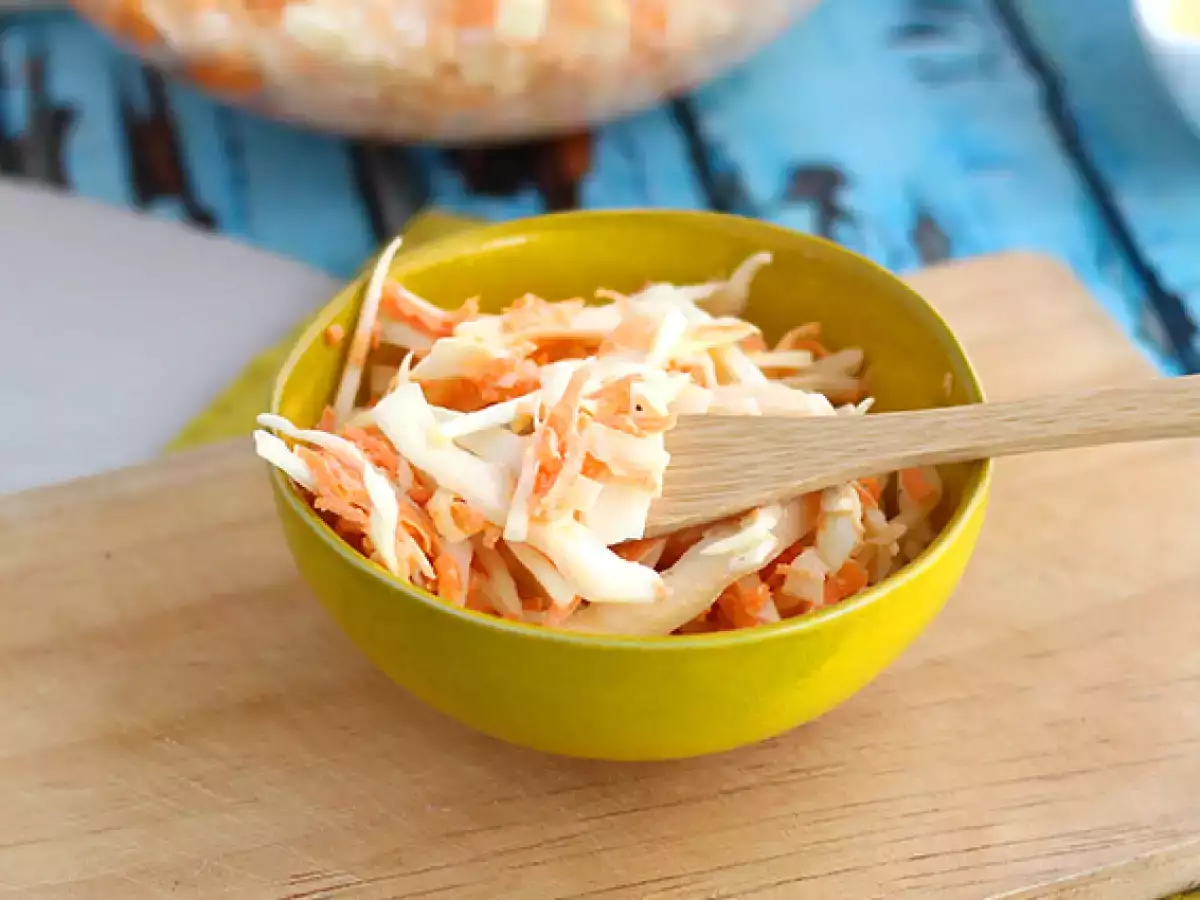 coleslaw αμερικανικού τύπου (σαλάτα με λάχανο και καρότο) - φωτογραφία 4