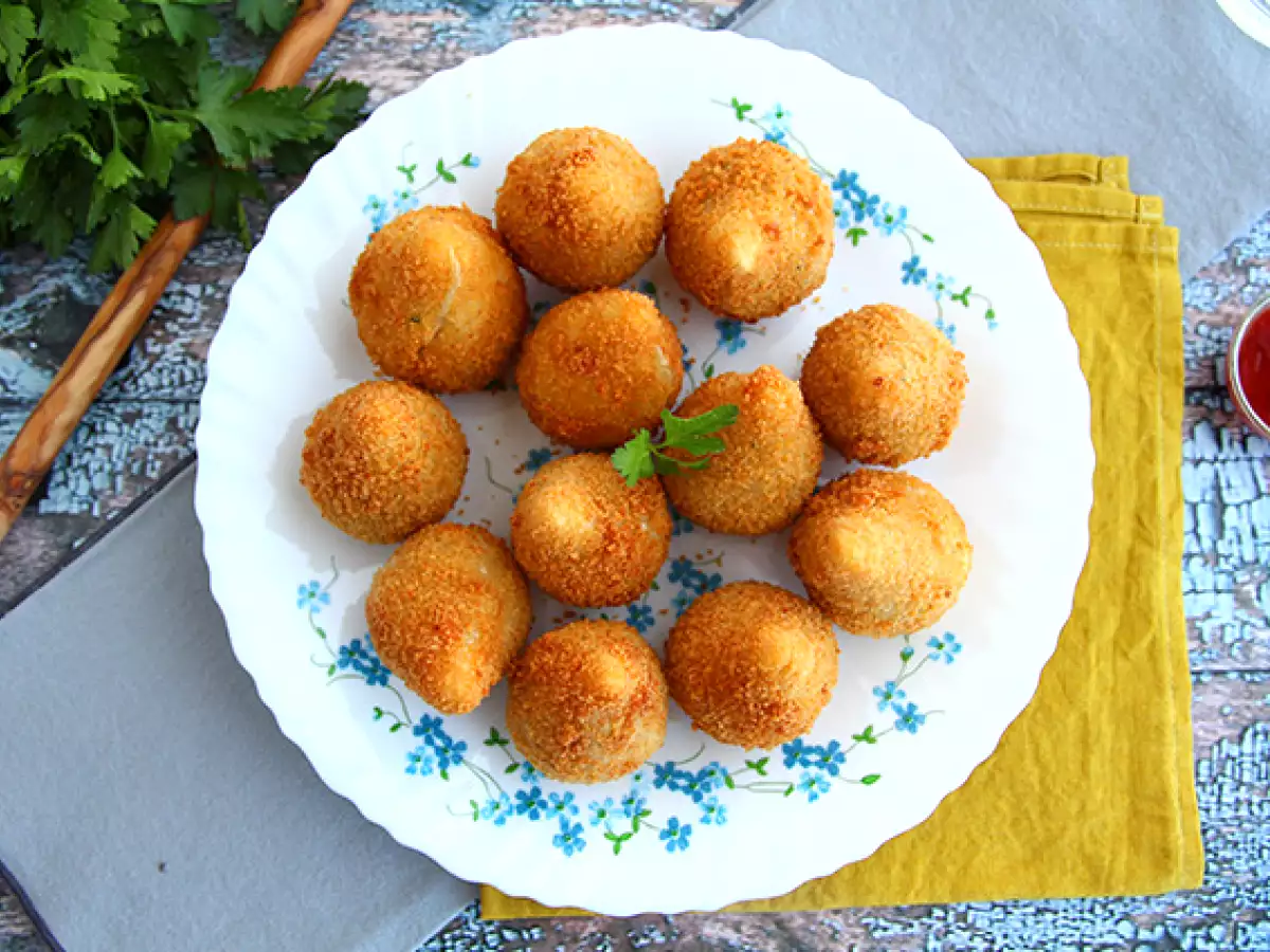 Coxinhas (βραζιλιάνικες κροκέτες κοτόπουλου) - φωτογραφία 2