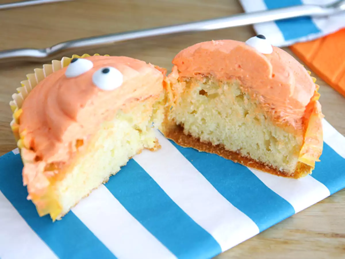 Cupcakes με τέρατα για τις Απόκριες - φωτογραφία 4