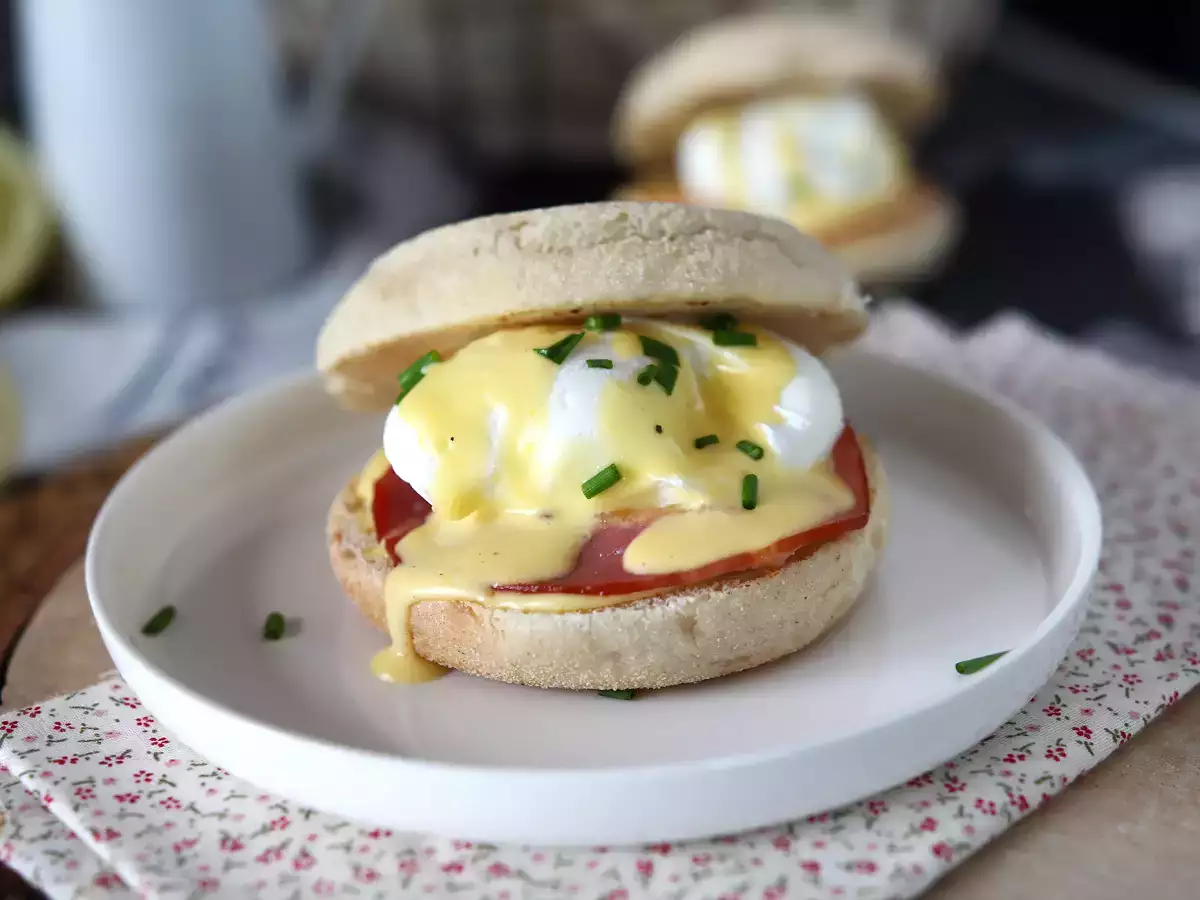 Eggs Benedict: η τέλεια συνταγή για πρωινό! - φωτογραφία 5