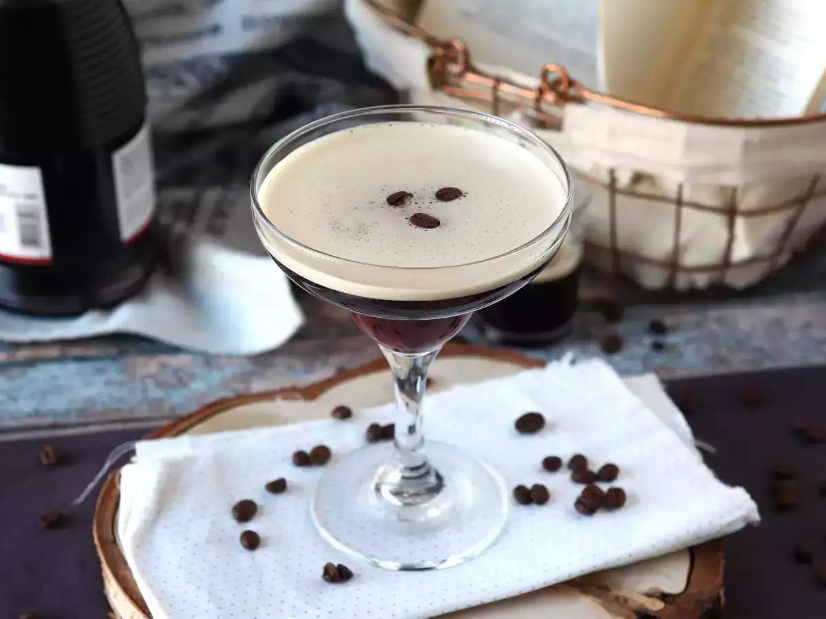 Espresso Martini, το τέλειο κοκτέιλ για τους λάτρεις του καφέ
