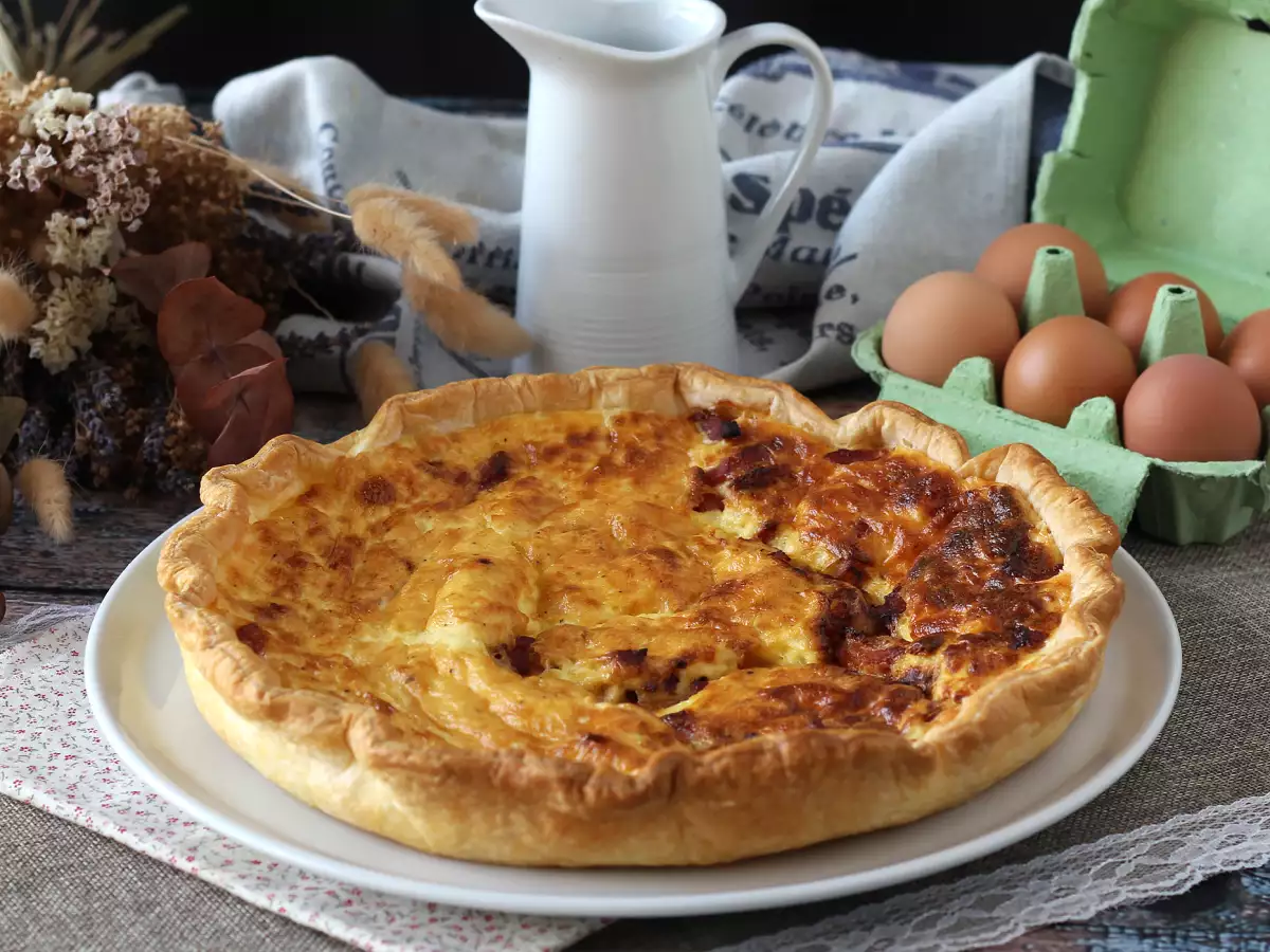 Εύκολη σπιτική συνταγή quiche lorraine - φωτογραφία 2