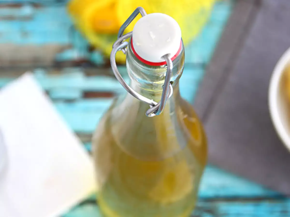 Εύκολο σπιτικό limoncello - φωτογραφία 2