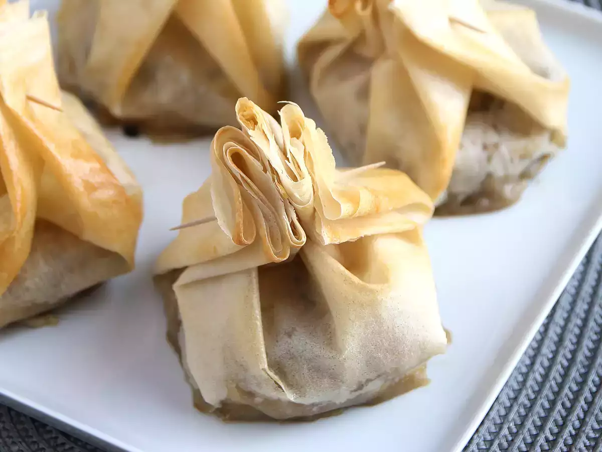 Εξαιρετικά τραγανά μανιτάρια, τυρί Brie και αχλάδι aumônières