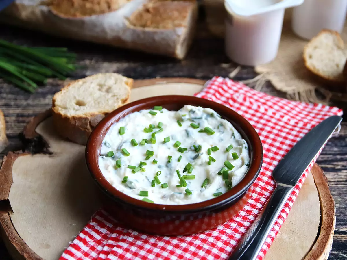Faux-mage frais σκόρδο και βότανα (το vegan τυρί με βάση τη σόγια!)