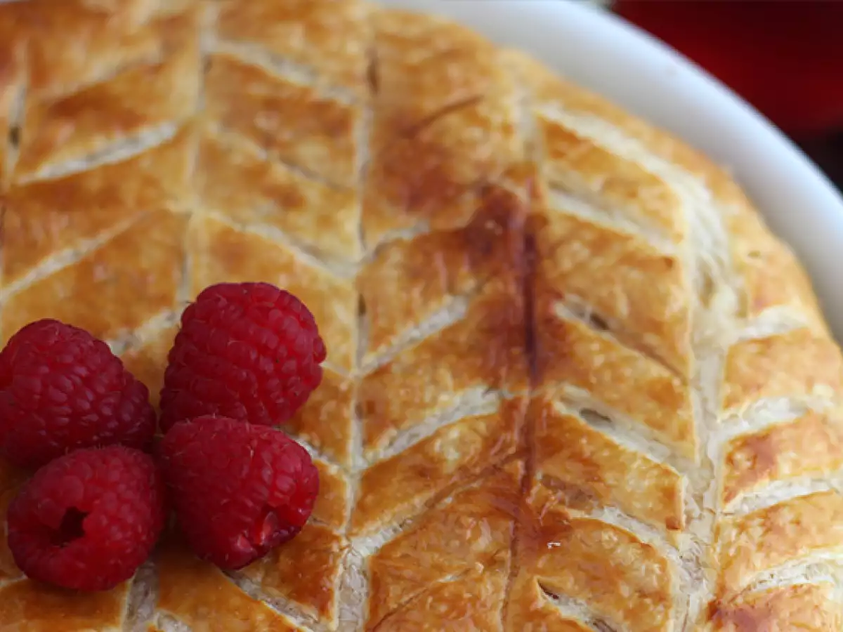 Frangipane βατόμουρο φιστίκι galette des rois - φωτογραφία 3
