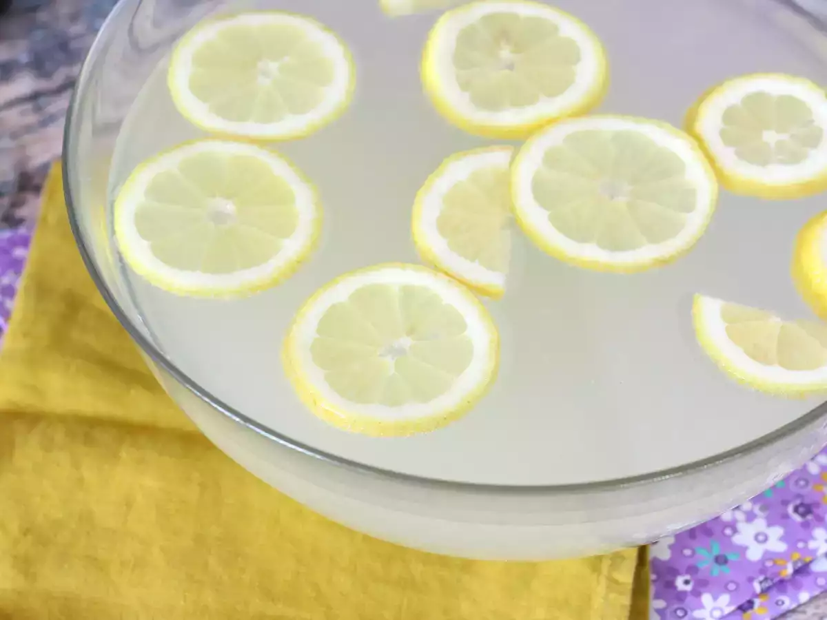 Gin fizz για να μοιραστείτε με όλους τους καλεσμένους σας κατά τη διάρκεια του απεριτίφ - φωτογραφία 2