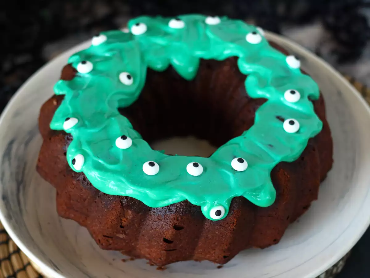 Halloween Bundt cake, το λαχταριστό κέικ σοκολάτας bundt cake - φωτογραφία 2