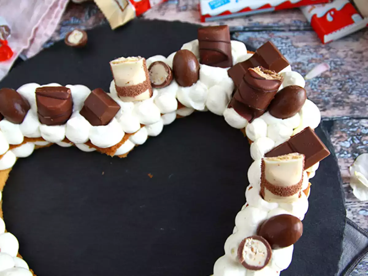Heart cake au Kinder - Kinder κέικ καρδιάς για την Ημέρα του Αγίου Βαλεντίνου - φωτογραφία 3
