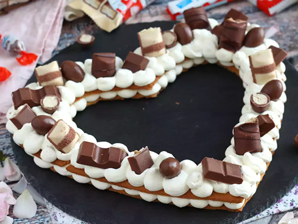 Heart cake au Kinder - Kinder κέικ καρδιάς για την Ημέρα του Αγίου Βαλεντίνου - φωτογραφία 4