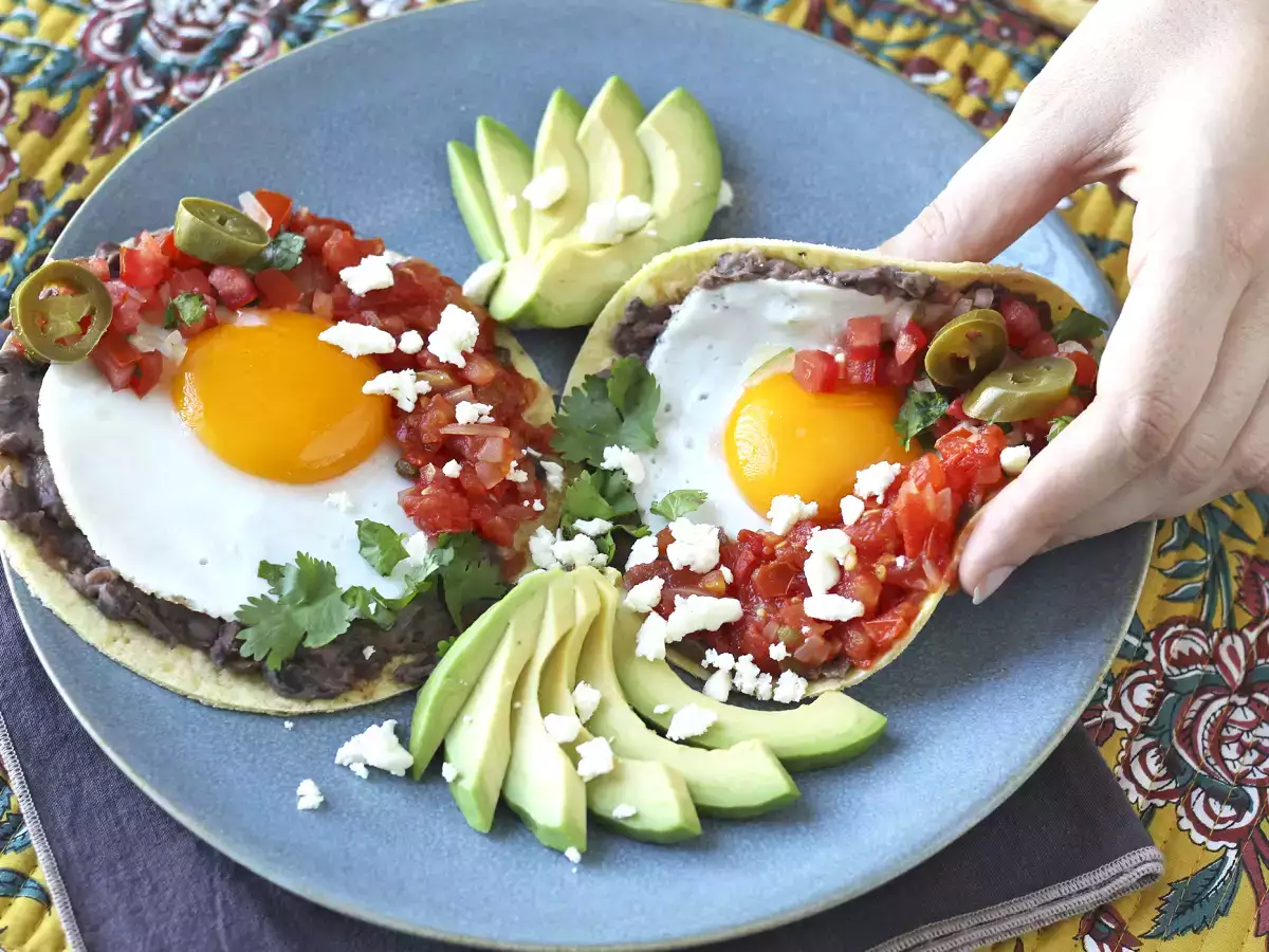 Huevos rancheros: η εμβληματική και νόστιμη μεξικάνικη συνταγή - φωτογραφία 5