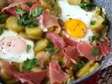 Huevos rotos, η πανεύκολη ισπανική συνταγή με βάση τις πατάτες και τα αυγά, φωτογραφία 1
