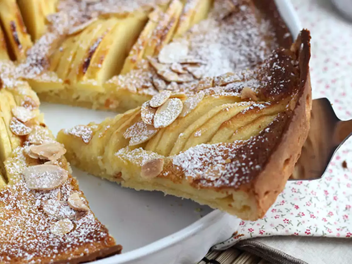 Κέικ μήλου και αμυγδάλου (Tarte normande) - φωτογραφία 2