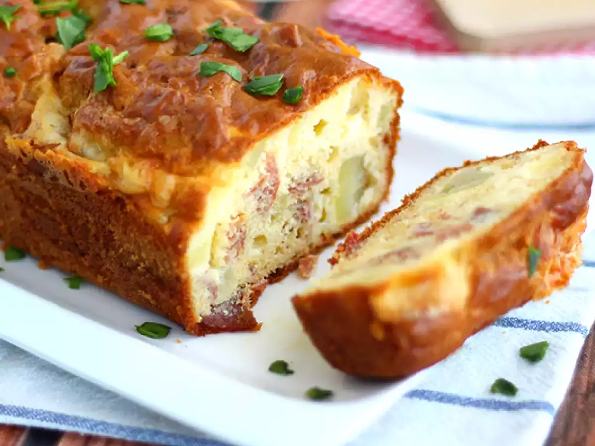 Κέικ με τυρί raclette που έχει απομείνει - φωτογραφία 3