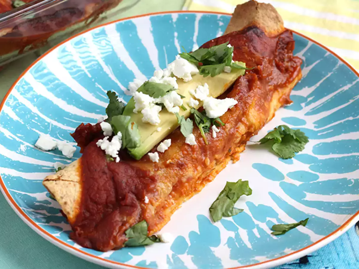 Κοτόπουλο Enchiladas με σάλτσα τσίλι - φωτογραφία 2