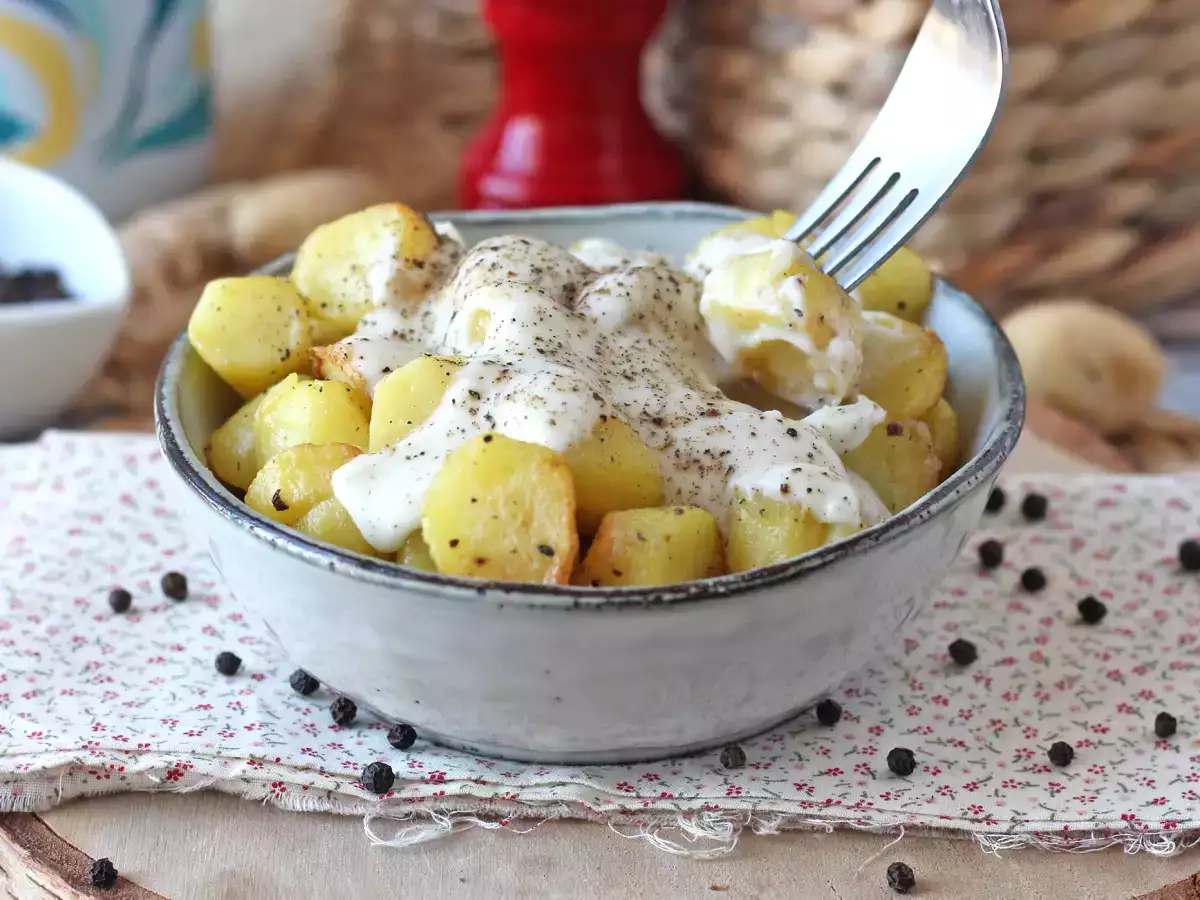 Κρεμώδεις ψητές πατάτες cacio e pepe: το εύκολο συνοδευτικό πιάτο που τρελαίνει τους πάντες! - φωτογραφία 2