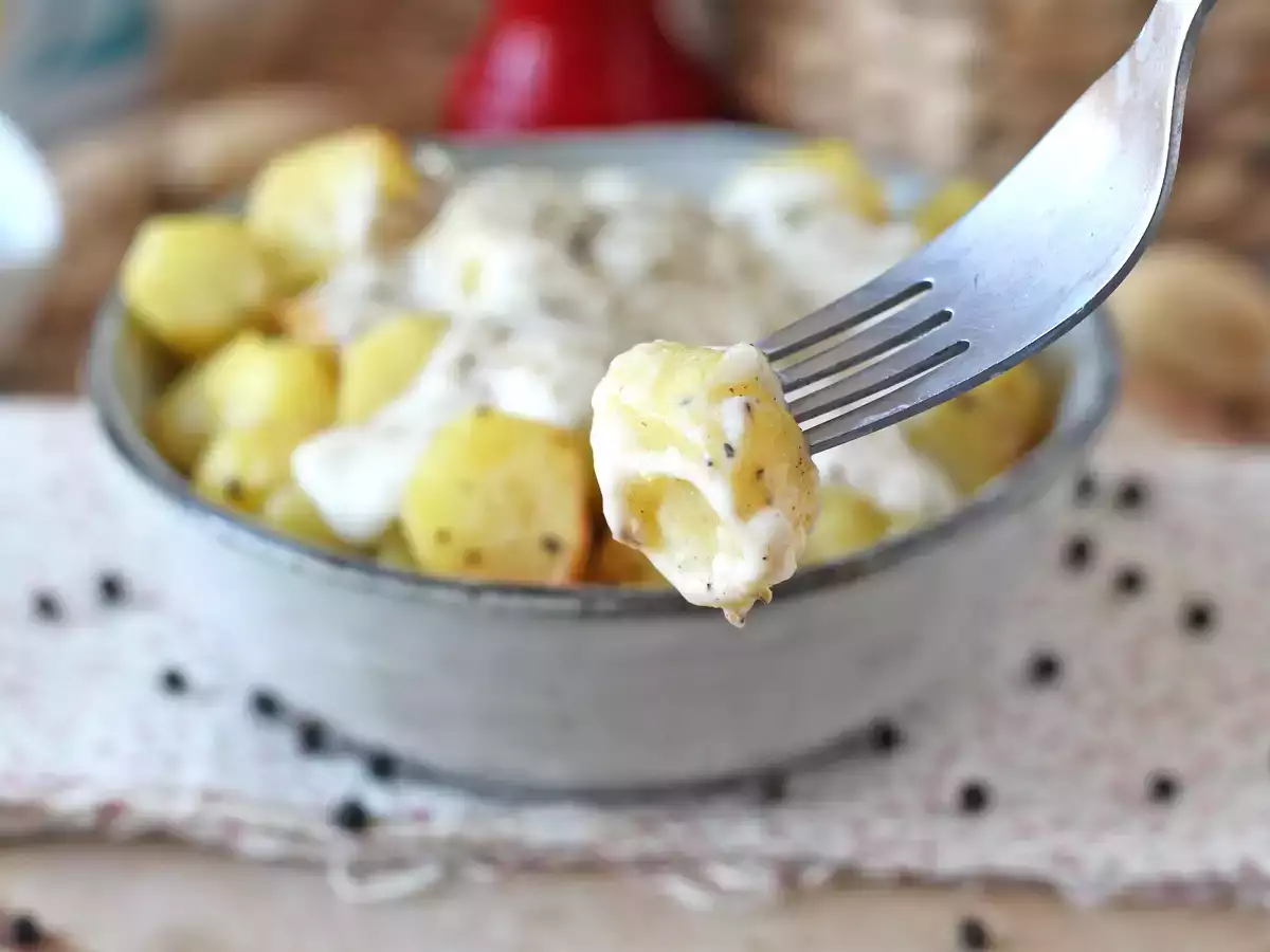 Κρεμώδεις ψητές πατάτες cacio e pepe: το εύκολο συνοδευτικό πιάτο που τρελαίνει τους πάντες! - φωτογραφία 5
