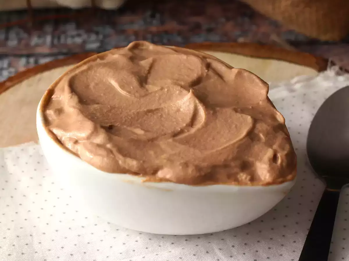 Κρέμα Nutella, ιδανική για την επικάλυψη των κέικ και των κέικ στρώσεων. - φωτογραφία 2