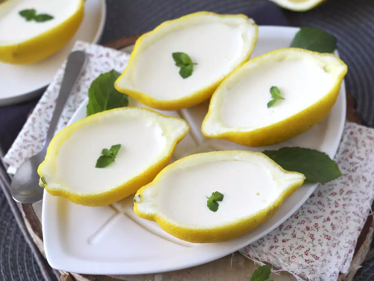 Lemon Posset, το επιδόρπιο λεμονιού χωρίς ψήσιμο που θα λατρέψετε