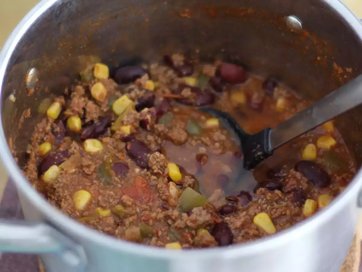 Μεξικάνικο τσίλι con carne - φωτογραφία 2
