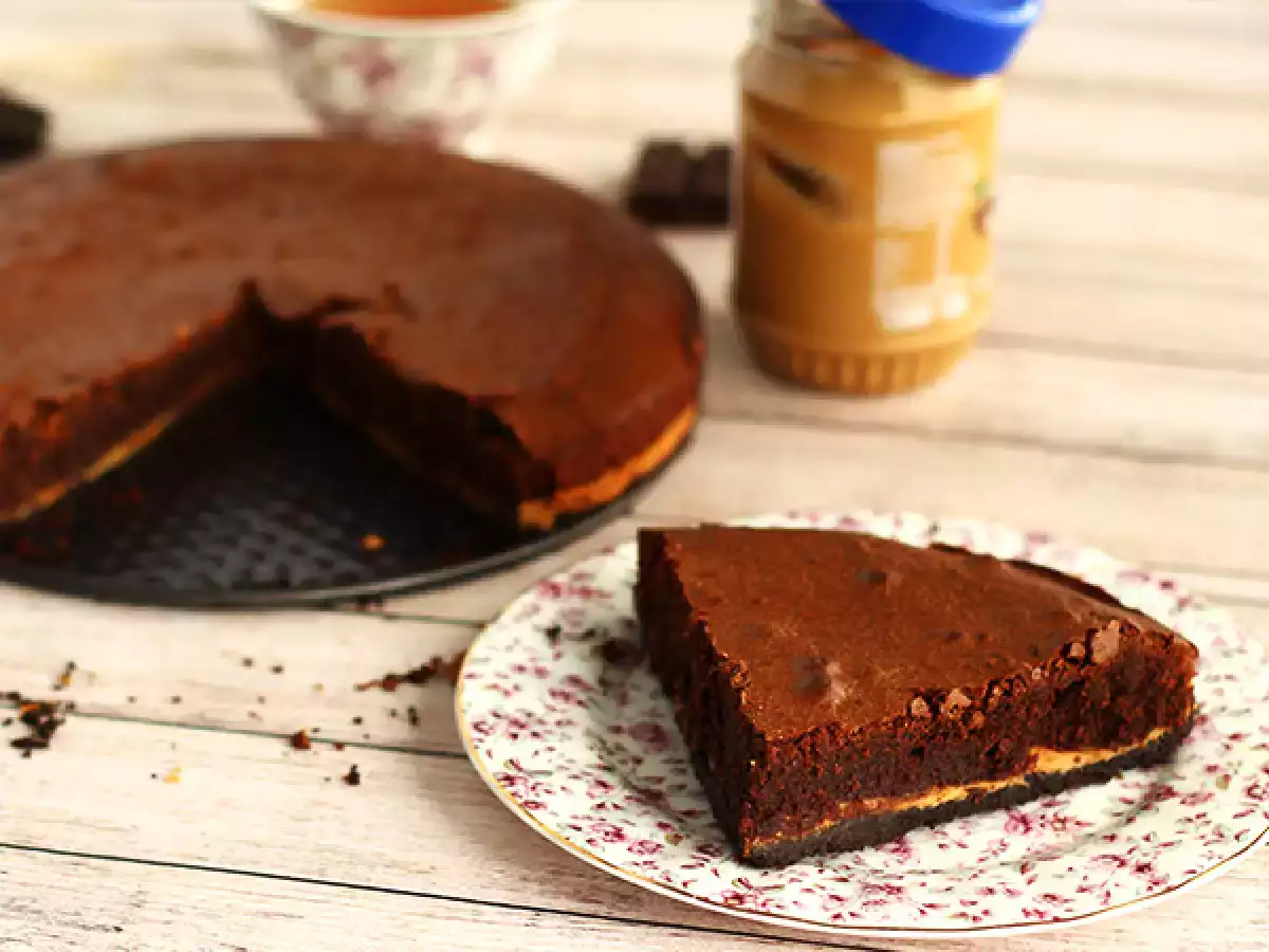 Μπισκότο brownie με φυστικοβούτυρο και μπισκότα Oreo - φωτογραφία 2