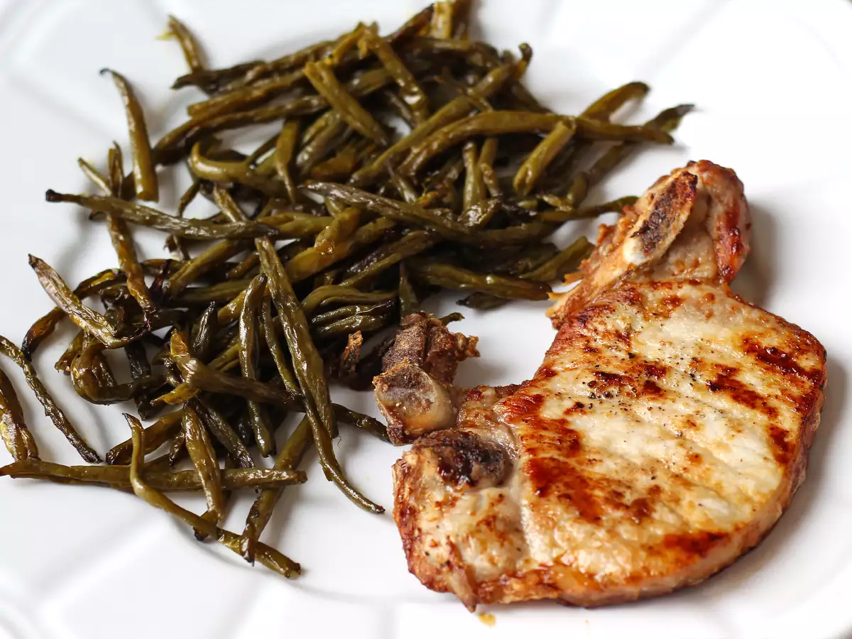 Πώς μαγειρεύετε μια χοιρινή μπριζόλα στο Airfryer;