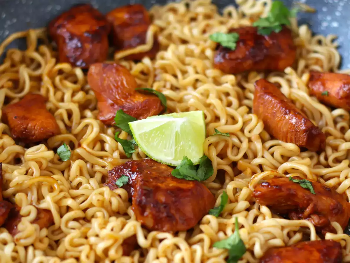 Πώς να μαγειρέψετε buldak habanero lime noodles, συνταγή με μαριναρισμένο κοτόπουλο! - φωτογραφία 7