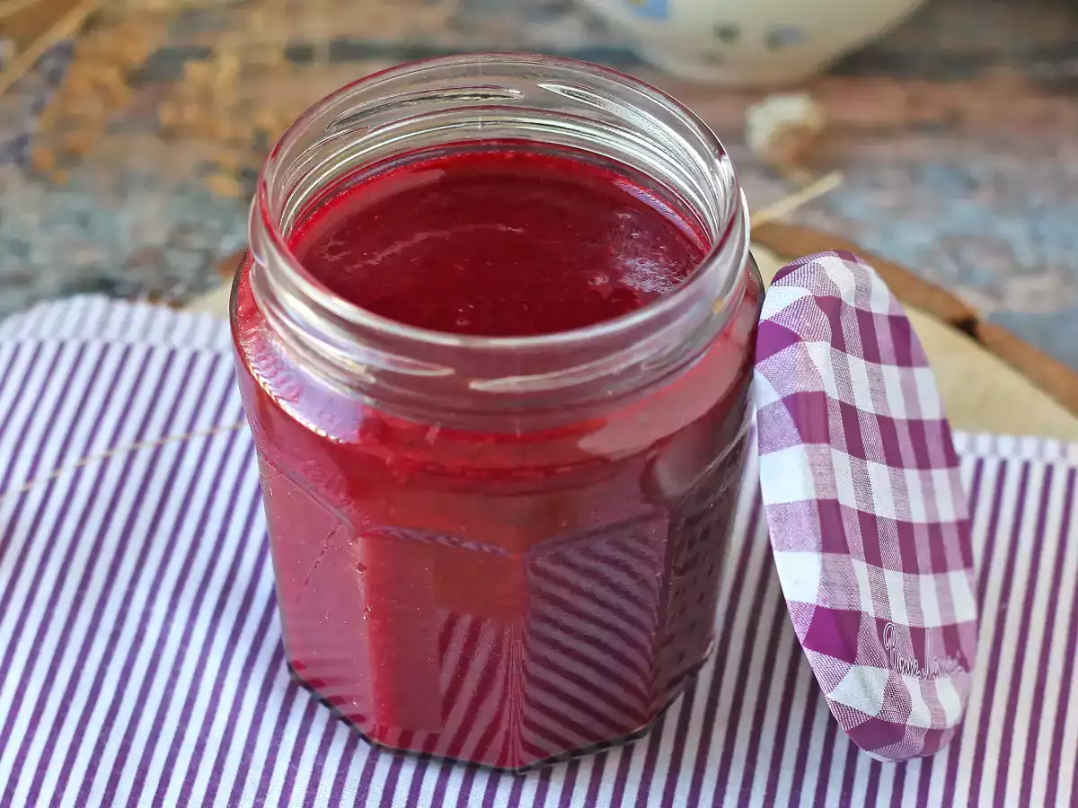 Πώς να φτιάξετε ένα εύκολο και τέλειο coulis μούρων - φωτογραφία 4