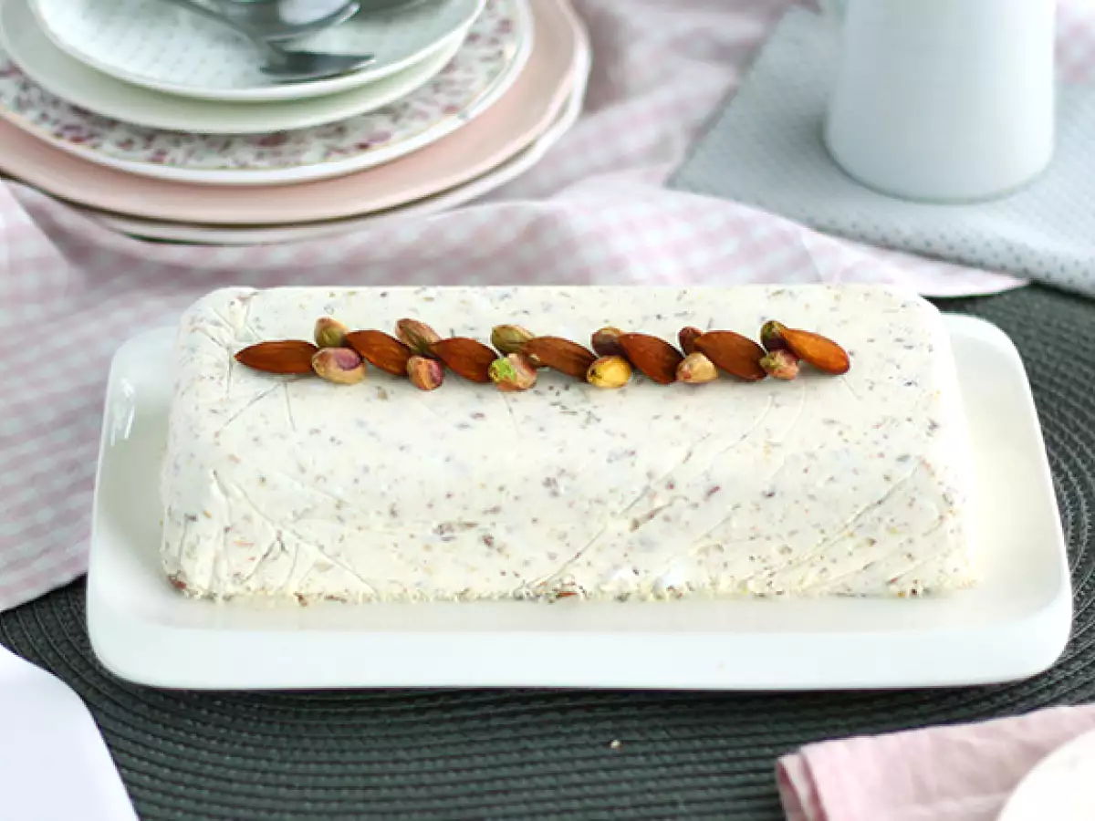 Παγωμένη νουγκά (η συνταγή αναλυτικά και σε βίντεο) - φωτογραφία 2