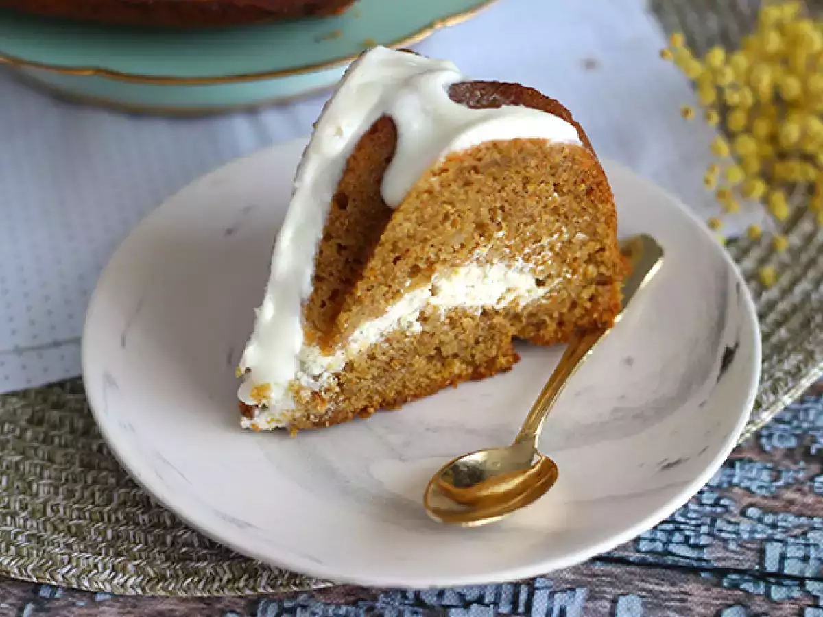 Παντεσπάνι καρότου με γέμιση cheesecake - φωτογραφία 6