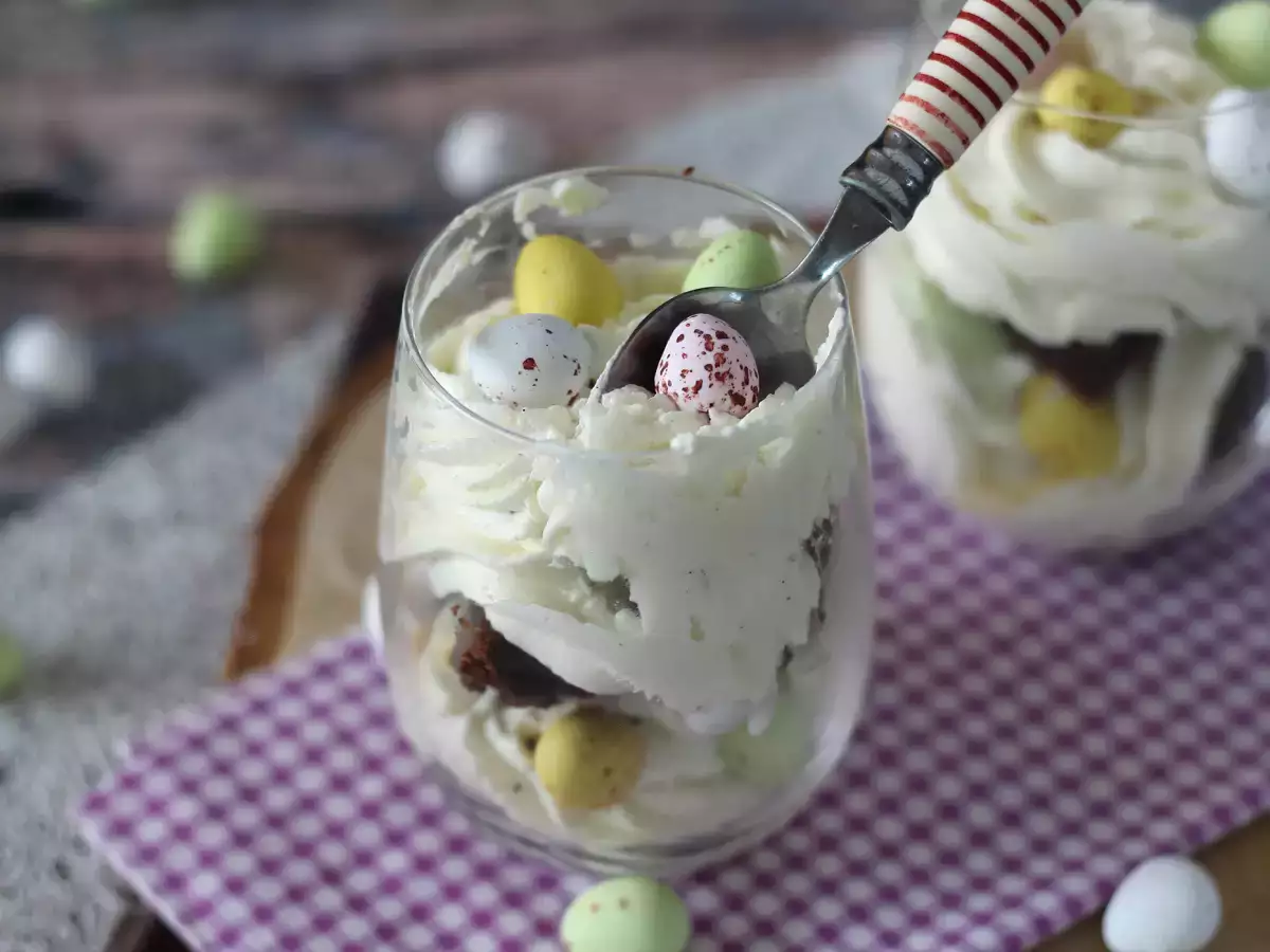 Πασχαλινό brownie και βερίνοι με σαντιγί - φωτογραφία 4