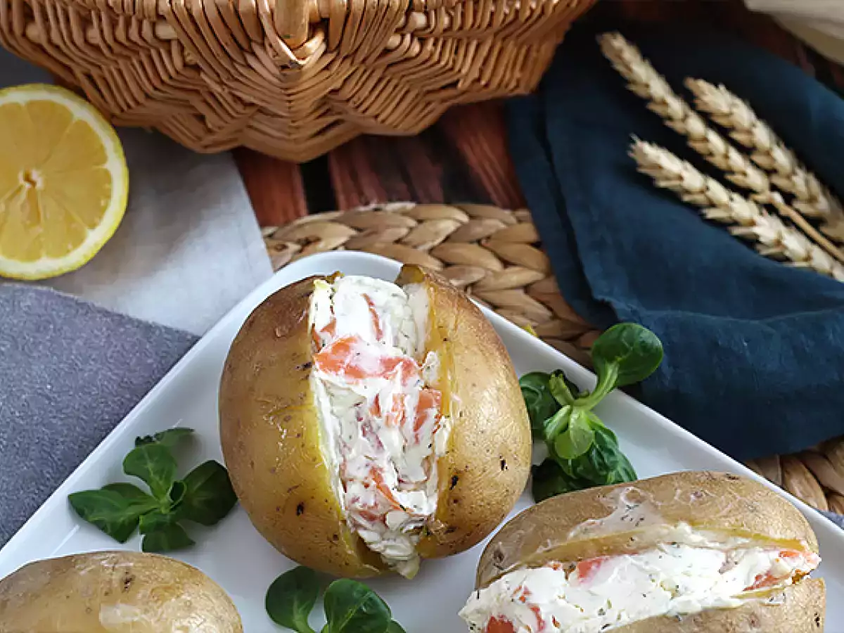 Πατάτες γεμιστές με καπνιστό σολομό και fromage frais - φωτογραφία 3
