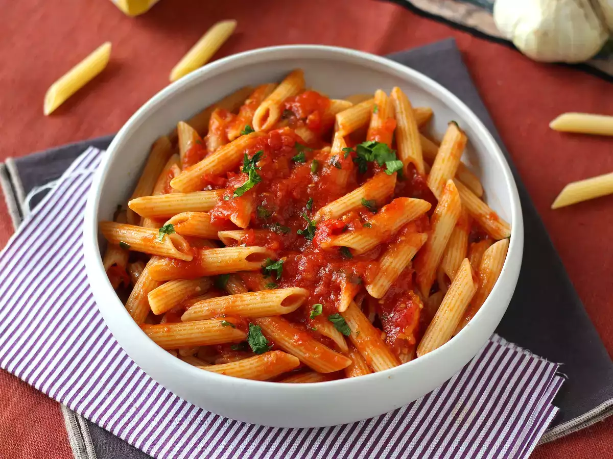 Penne all'arrabbiata: ένα κλασικό ιταλικό πιάτο που ζεσταίνει την καρδιά! - φωτογραφία 2