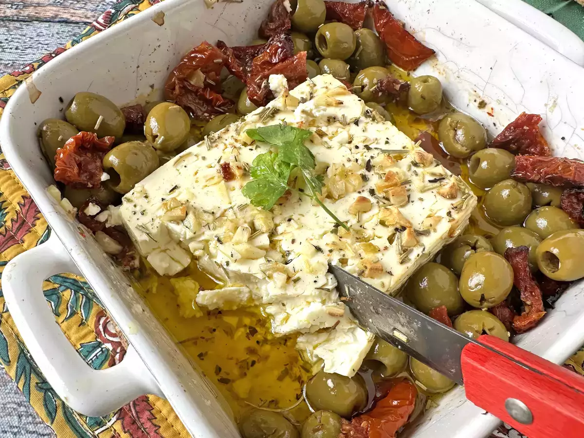 Φέτα ψητή με αποξηραμένες ντομάτες και ελιές, μεσογειακού τύπου - φωτογραφία 5