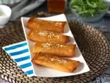 Φέτα Σαγανάκι, η ελληνική συνταγή για πατατάκια φέτας και μελιού, φωτογραφία 1