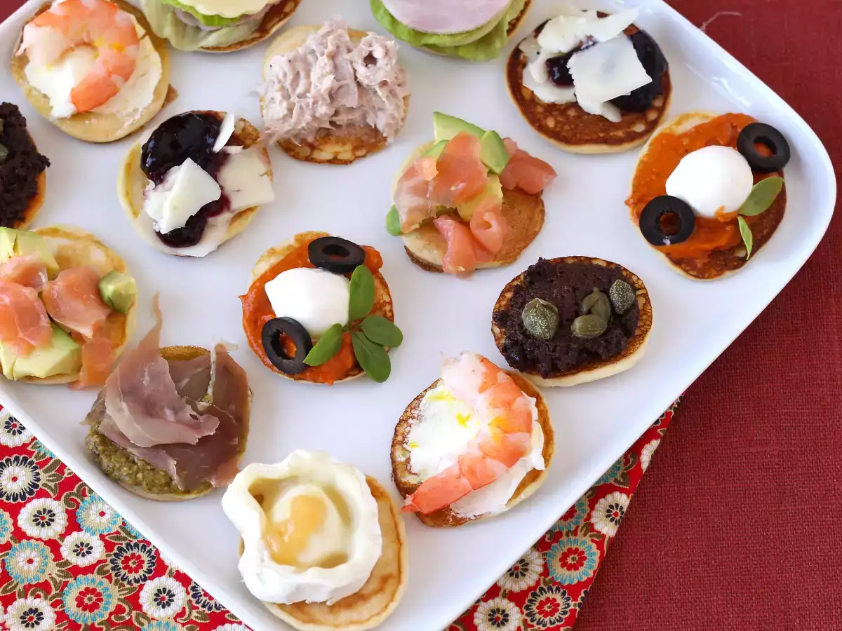 Πιατέλα Blini με γέμιση, το τέλειο ποικίλο απεριτίφ για την εορταστική περίοδο - φωτογραφία 4