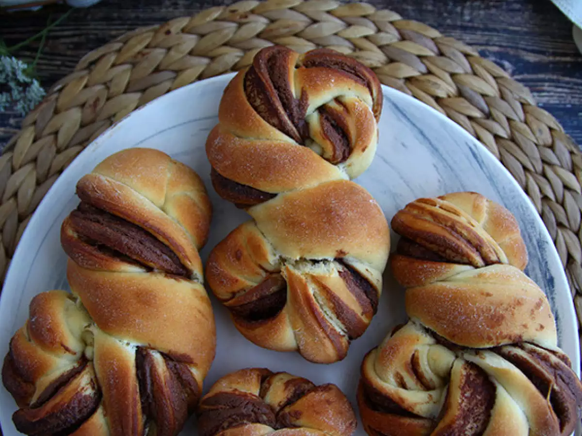 Πλεγμένα ψωμάκια με Nutella - φωτογραφία 4