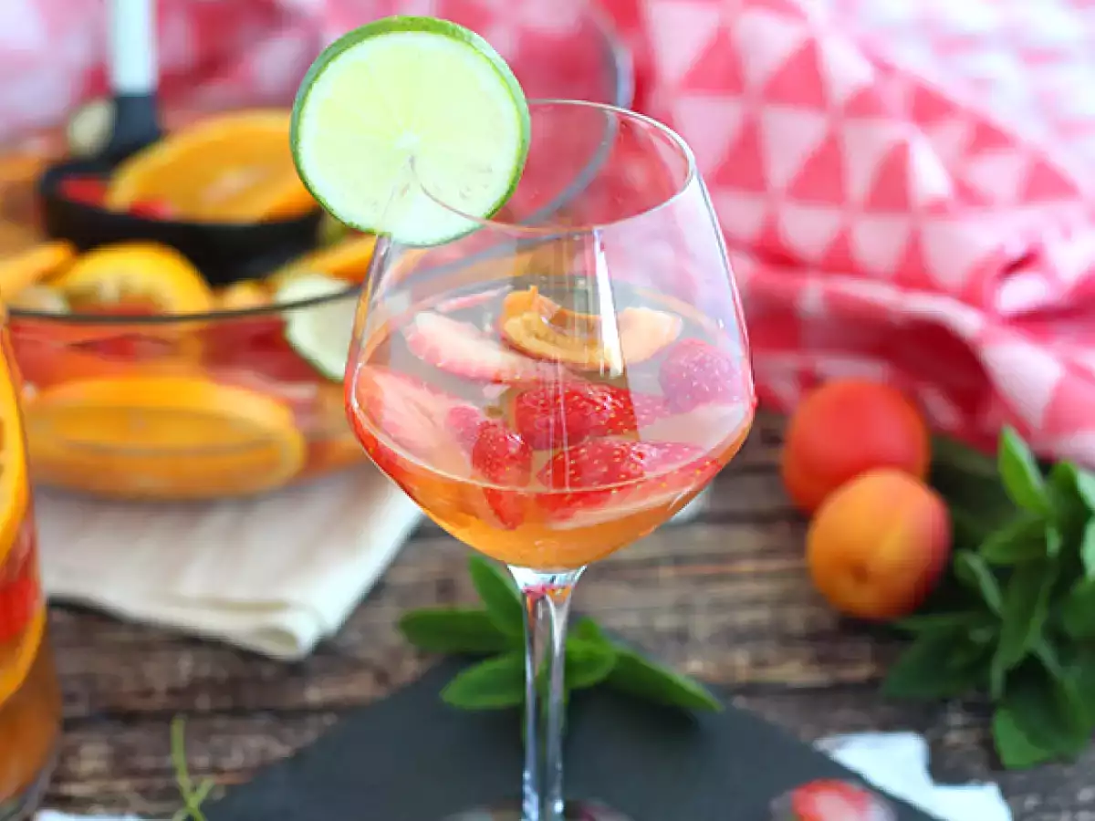 Sangria με λευκό κρασί - White Sangria - φωτογραφία 6