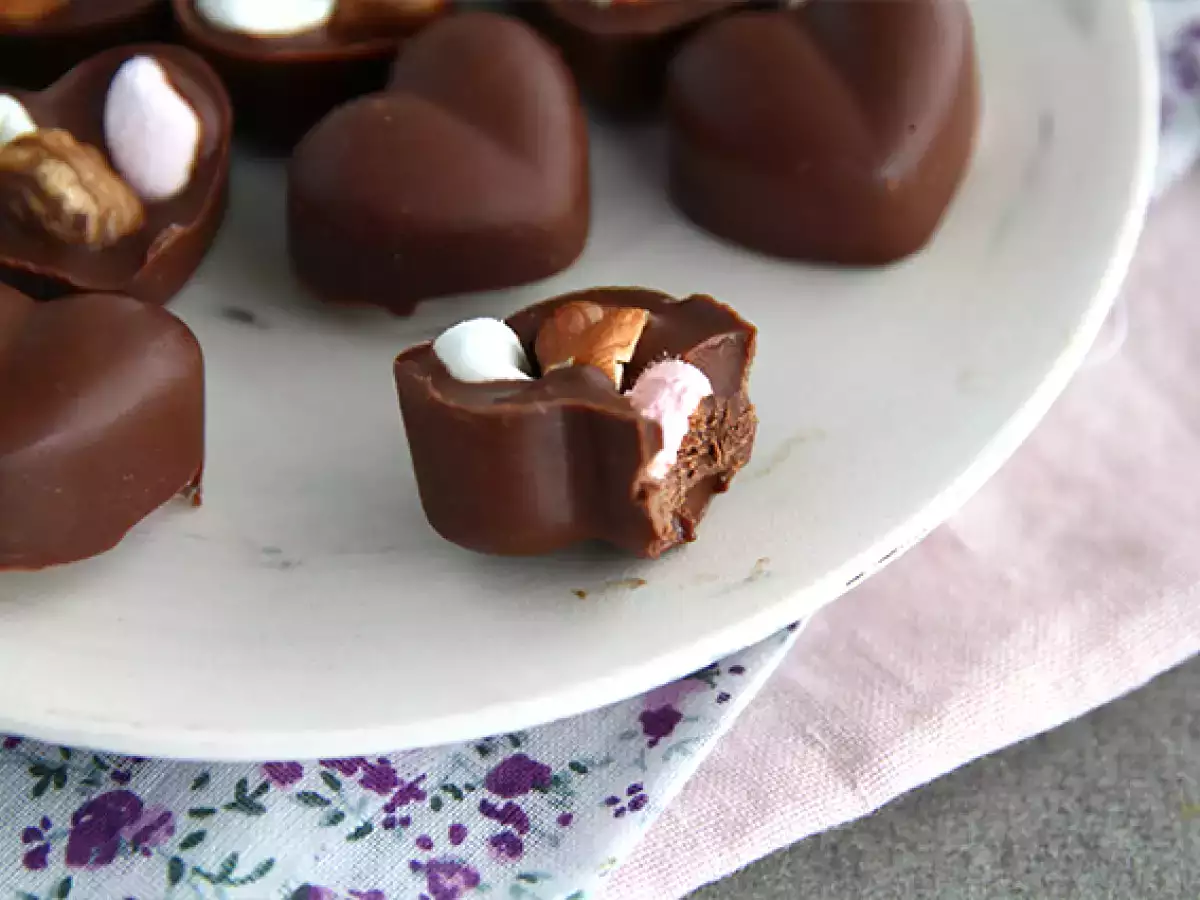 Σοκολάτες με marshmallow και φουντούκι - φωτογραφία 4