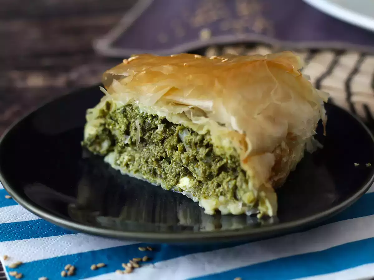 Σπανακόπιτα, η πανεύκολη ελληνική πίτα με σπανάκι και φέτα - φωτογραφία 5