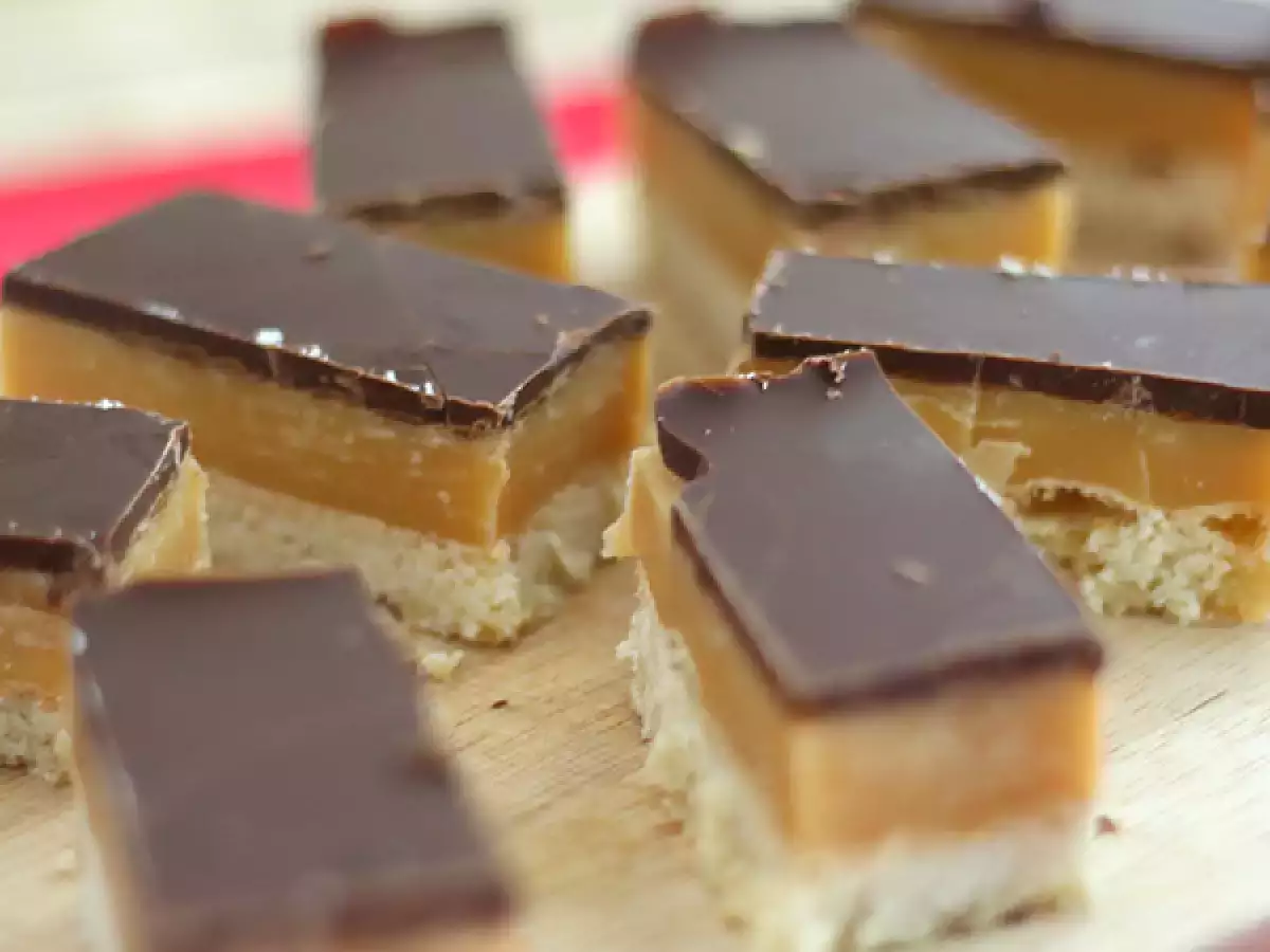 Σπιτικό Twix, ή Shortbread Millionaire - φωτογραφία 3