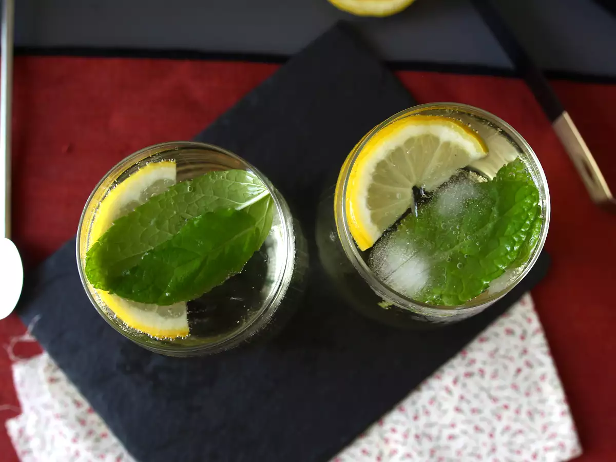Spritz St-Germain με λικέρ elderflower, το εξαιρετικά δροσερό κοκτέιλ για το καλοκαίρι - φωτογραφία 6
