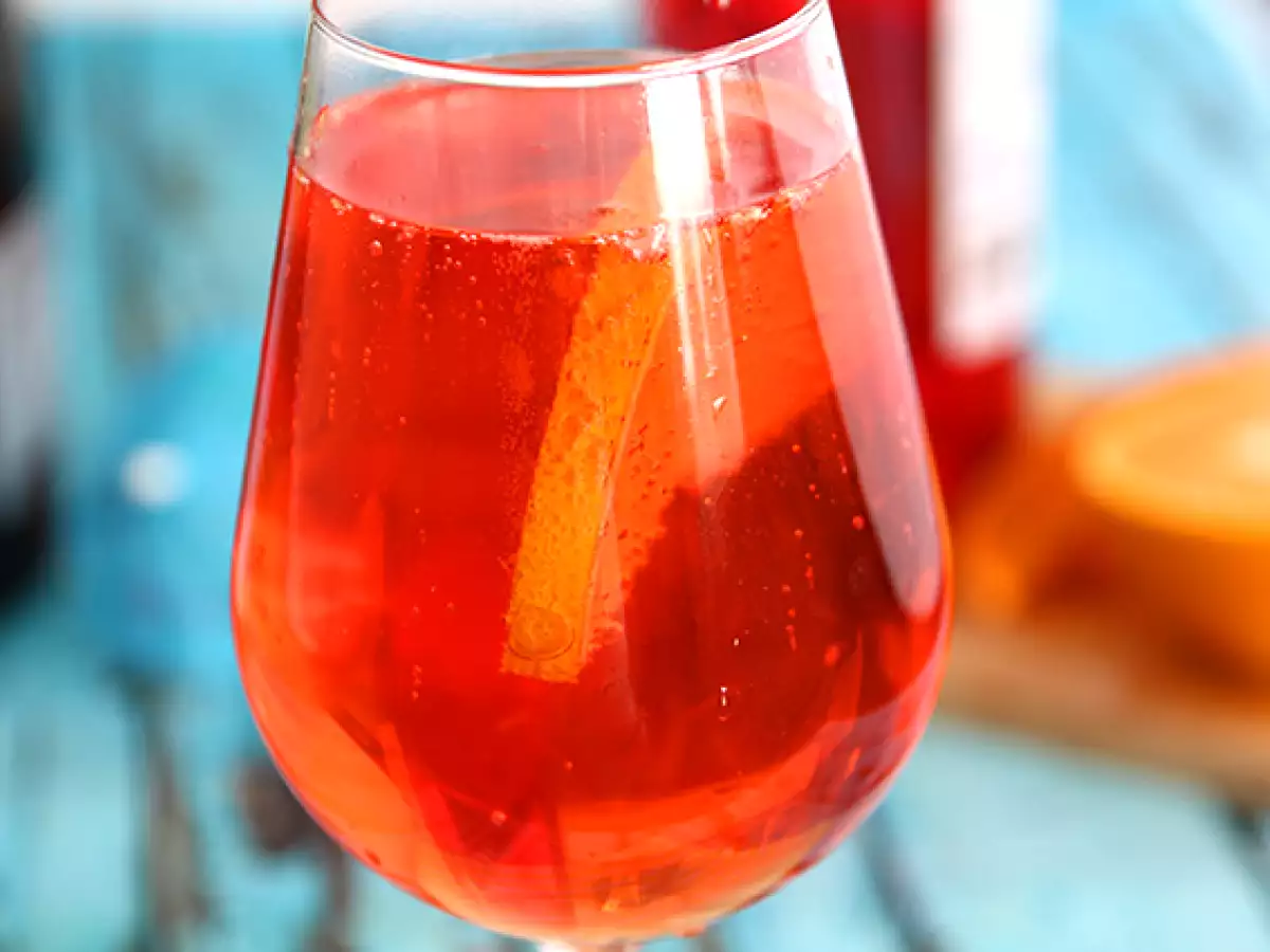 Spritz, το διάσημο ιταλικό κοκτέιλ με Aperol - φωτογραφία 2