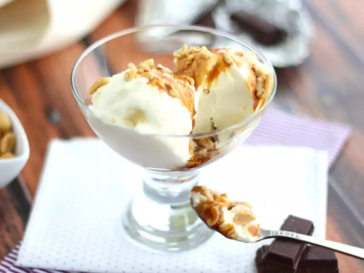 Sundae, το γλυκό αμερικανικό παγωτό - φωτογραφία 3